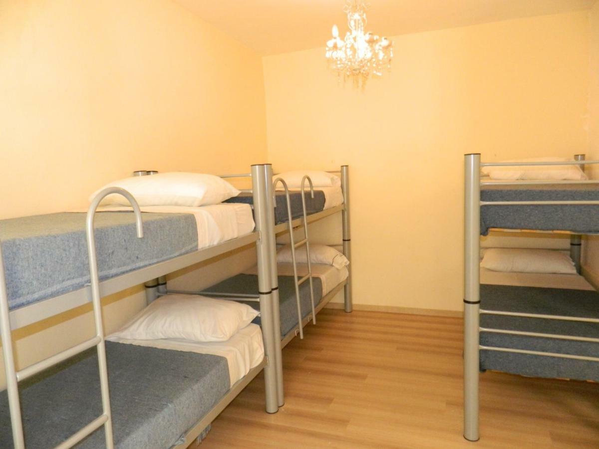 Sato Hostel ブエノスアイレス エクステリア 写真